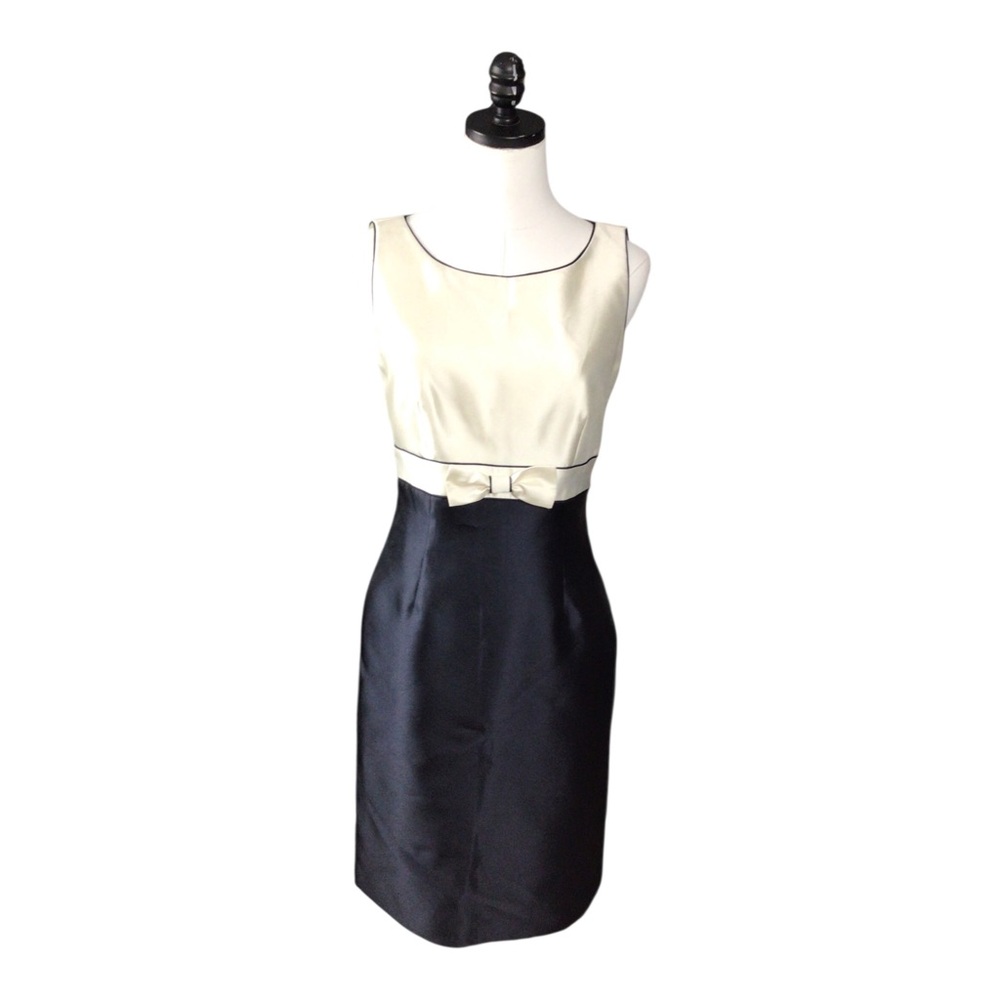 Tahari Arthur S Levine Ivory Black Sheath Dress Waist Bow 4 Side Zipper